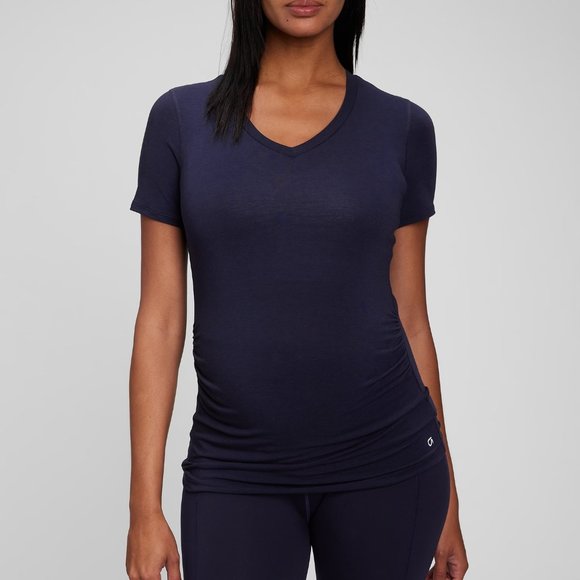 Maternity GapFit Breathe V-Neck T-Shirt - Black Camo - Medium - Picture 1 of 6